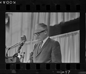 Senator Barry Goldwater speaking at Bay State GOP fundraiser
