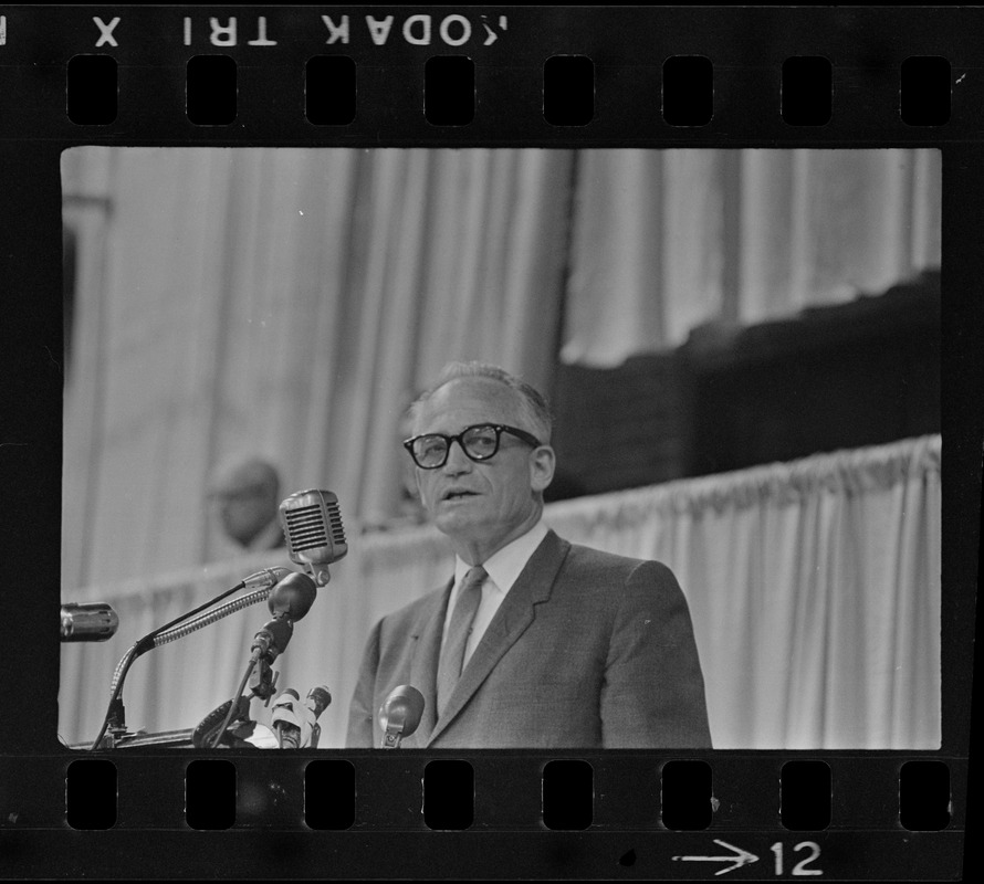 Senator Barry Goldwater speaking at Bay State GOP fundraiser