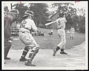 Golf Swing by John Skinner of the Braves. It was a strike.
