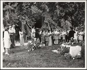 Choir group sings at grave of Serge Koussevitzky
