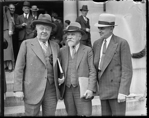 Millen brothers and Faber case at Dedham - The two on the left are insane experts of N.Y. and Boston. Single head (New York [spec?]).