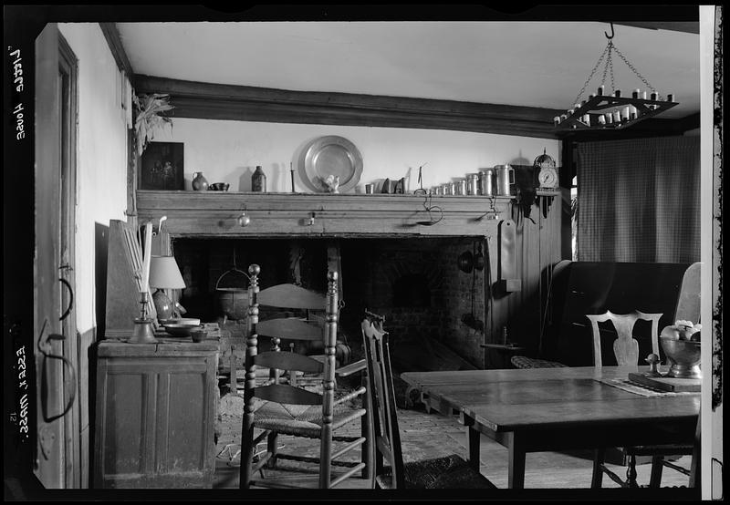 Essex, Little House, interior