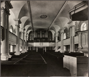 Kings Chapel, interior