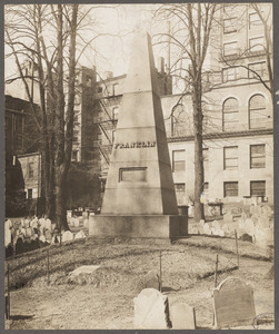 Mass. Boston. Granary Burying Ground. Franklin Monument