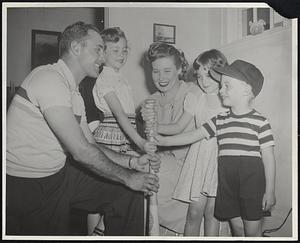 Mrs. Sibby Sisti Came up on Top, as Usual, when the Braves' infielder, outfielder and pinch hitter's family chose up sides as to who do the lunch dishes yesterday afternoon before Sibby left to join his mates against the Cincinnati Reds. In on the fun, left to right, are Sibby, daughter Rose Mary, 6; daughter Elaine, 5 and son Danny, 3.