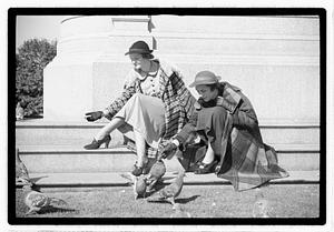 Models posing, Boston Common