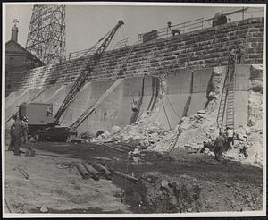 Abutment wall removal