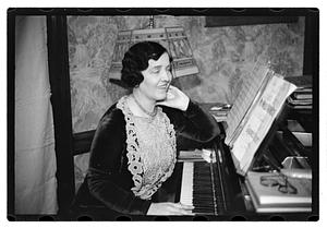 Miss Elizabeth O'Connell