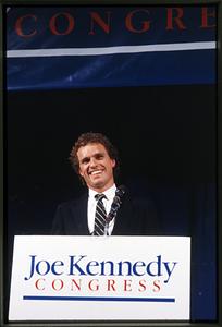 Cambridge, MA: 1986 - Joe Kennedy II announces his run for congress