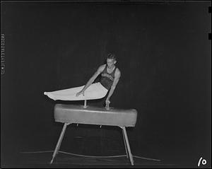 SC gymnast on the pommel horse