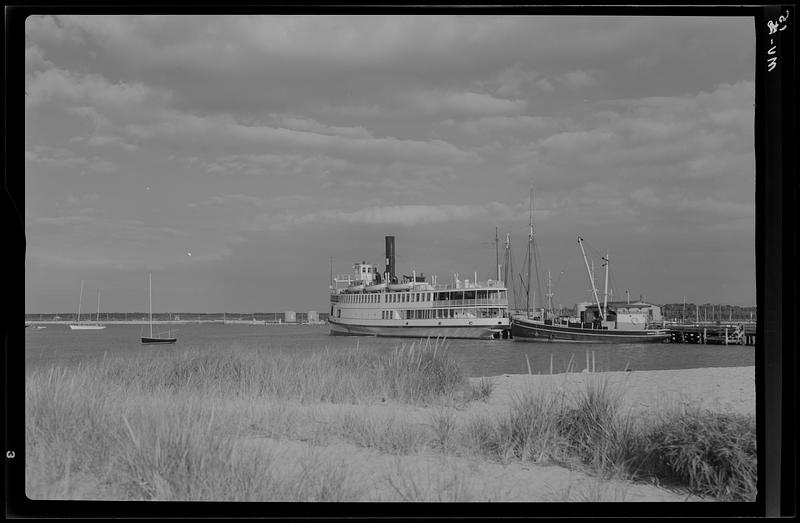 Messenger to the mainland, Martha's Vineyard