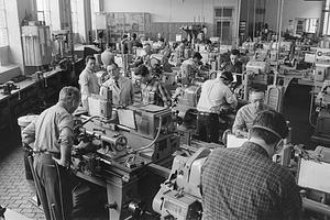 Machine operators training class, Vocational School, New Bedford