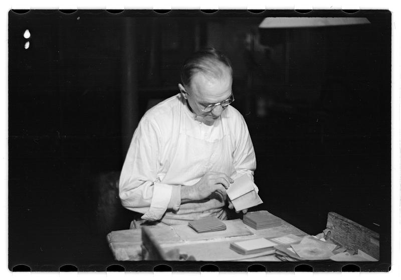 Gold beaters, Charles H. Higley