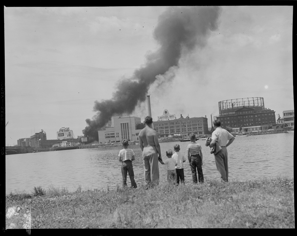 Fire in Cambridgeport near Charles River