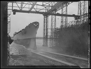 USS Columbus being launched? Fore River