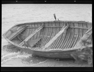 Old rowboat ashore