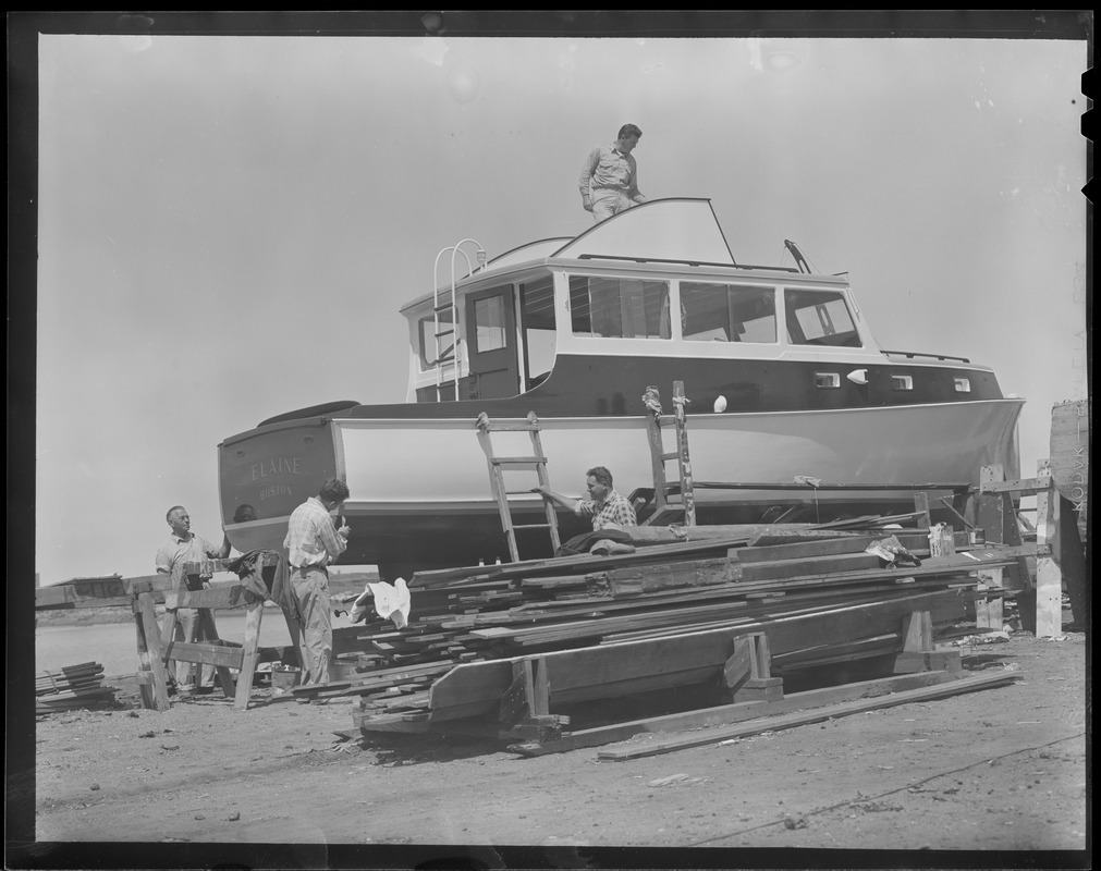 Motor yacht "Elaine" gets a new paint job (for Chet Ross)