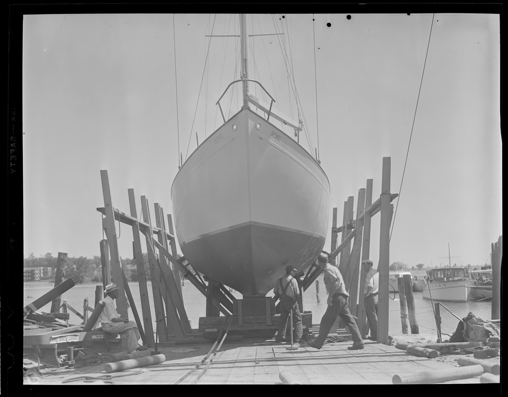 Launching of the sailboat "Stormy Petrel"