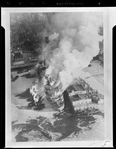 Ship on fire - Normandie in N.Y.
