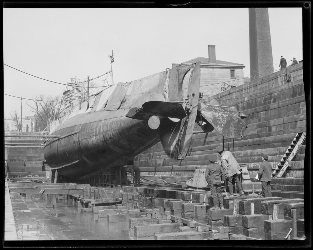 US sub S-19 in navy yard drydock. She ran aground on Nauset Beach in Orleans, MA on January 12, 1925, was marooned until March 20, 1925.