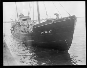 The "Delaware" at Boston fish pier