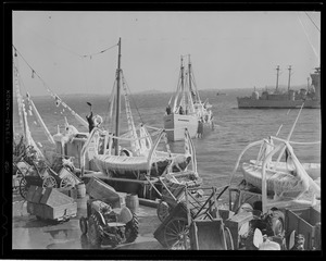 Trawler Felicia, from Gloucester docking at fish pier