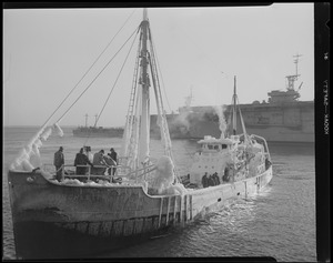 Trawler "Dorchester" going into fish pier.