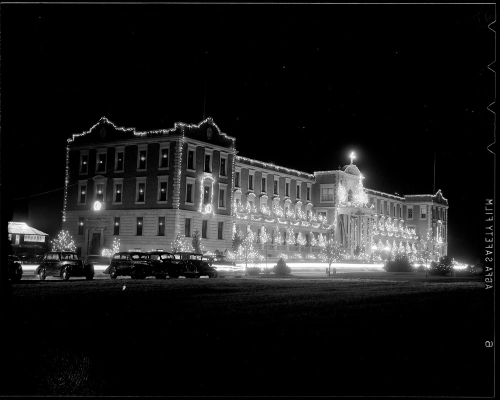 St Francis Seminary: West Andover, 16,000 lights