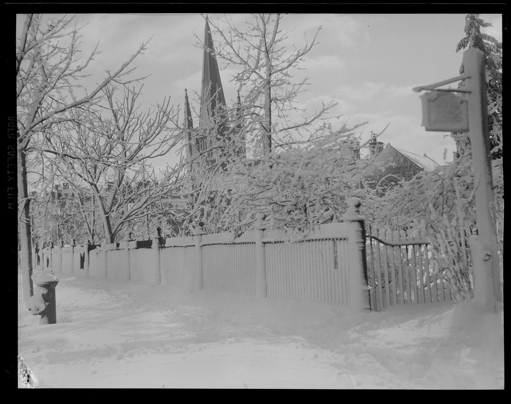 Cambridge, Harvard Sq. Cemetery, Unitarian Church