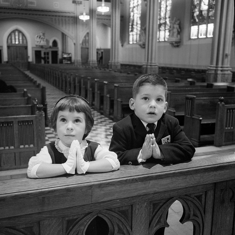 Children praying, New Bedford