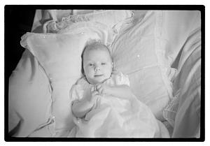Collier Mrs. & 2 children
