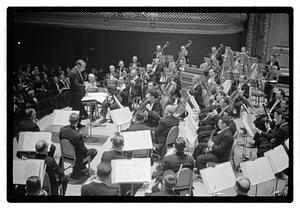 Harvard & Radcliffe Glee Clubs symphony Woodworth conducting, Symphony Hall