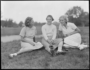 Three women - soccer?