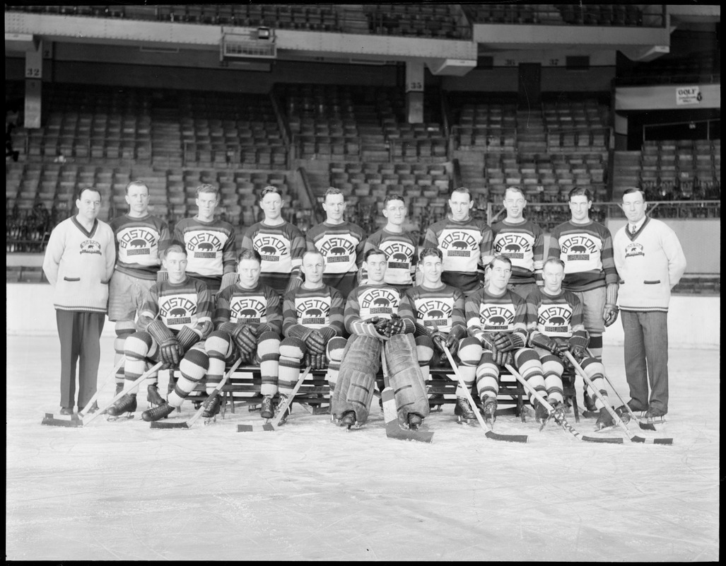 Bruins team portrait, Boston Garden, 1930-31