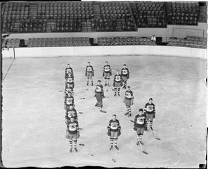 Bruins form the letter "B" on the ice, Boston Garden, 1930-31
