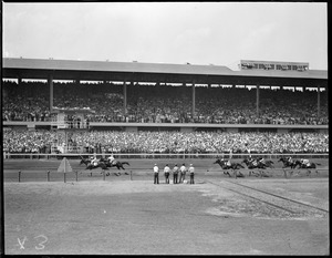 Horseracing and fans - Narragansett Park, Pawtucket, R.I.