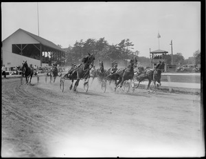 Start of 2.24 trot, purse $300: Leading, L-R, no. 7 signal on, no. 3 Gay Setzer, no. 9 Harry Hobson, time 2-14 1/4, South Weymouth