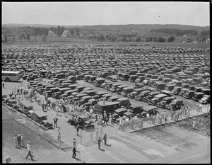 Crowded parking lot, Rockingham, N.H.