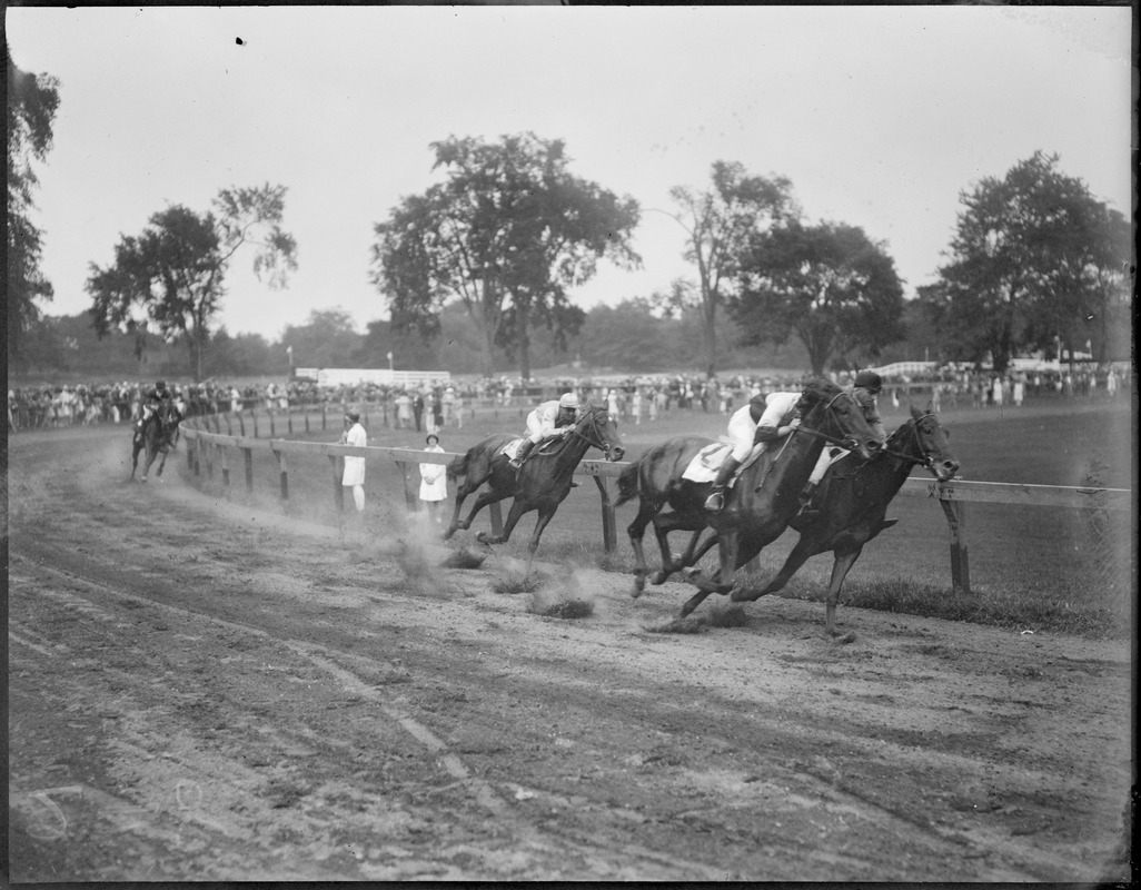 Racing at country club, Brookline - Digital Commonwealth