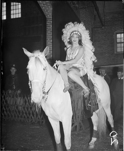 Dorothy Herbert bareback rider at horse show