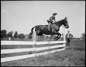 Helen McCarthy on Gay Lass at Legion Horse Shoe in Hamilton