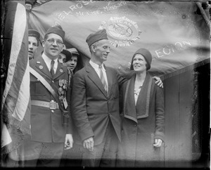 Clarence DeMar and wife after he won his seventh marathon.
