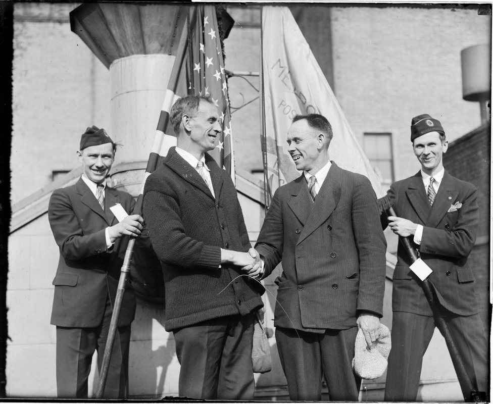 Clarence DeMar, marathon runner of all time, shakes hand of Henigan ...