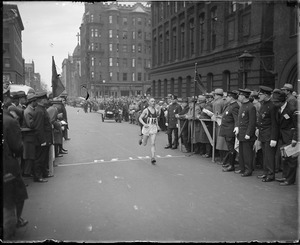 Dave Komonen crosses Finnish line of the B.A.A. marathon