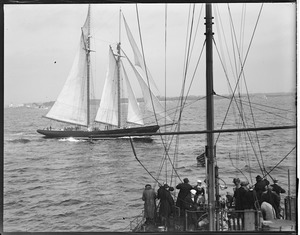 Fishing schooner Henry Ford - Henry Ford fishing schooner passing stake boat