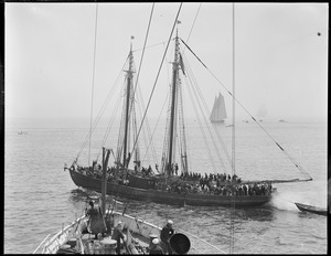 Fishing schooner Elizabeth Howard crowded with people on way to see races at Gloucester