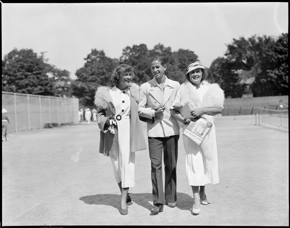 Man with two women at Longwood