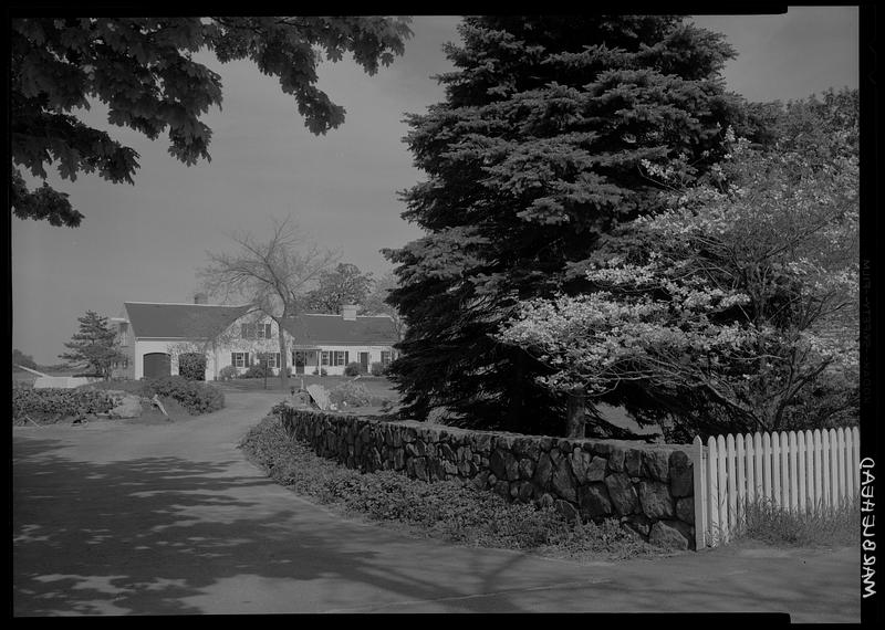 Marblehead, Beacon Street, near Grace Oliver's Beach