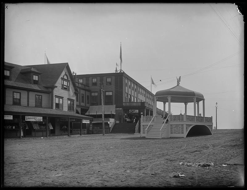 Stores and gazebo