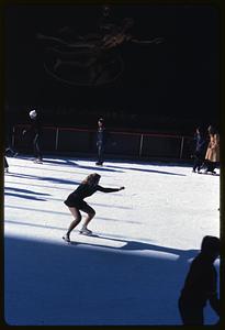 Ice skating rink, Rockefeller Center, Manhattan, New York